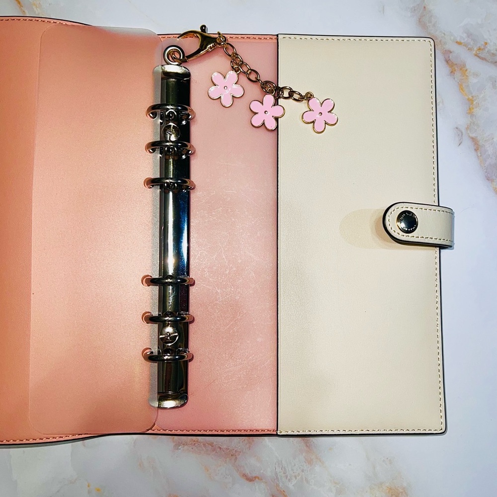 COACH Notebook A6 Binder Adapter Insert & Pockets | Clear/Frost/Silver - Picture 3 of 4